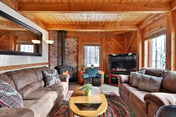 Killington Cabin: Right Unit - Sleeps 10 in 4 BR, 2 BA Cozy Escape