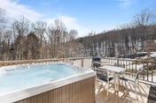 Trailside Village #5: Slopeside 1BR w/ Hot Tub and Sauna. Ski In/Out with Discounted Ski Rentals