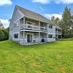 Killington Center 632: a spacious 2RM/2BA condo in the heart of Killington. Discounted ski rentals.