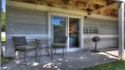 Sweet Suite! Modern, Pool, 2RM, 2BA, Ski Resort 532 - Image 2