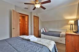 Tanglewood Vista at Killington: Great Group Ski Home Close to Mountain. Hot Tub. - Image 5