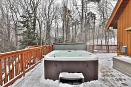 Tanglewood Vista at Killington: Great Group Ski Home Close to Mountain. Hot Tub. - Image 3