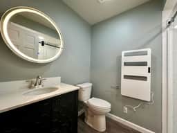 The Suites: Next Door - Studio at Killington Resort on the Bus Route. Discounted Ski Rentals. 531 - Image 2