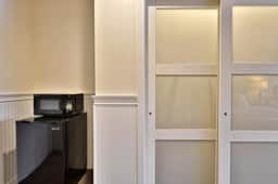 Skiers Suite Annex: Renovated Studio on the Bus Route. Discounted Ski Rentals. - Image 3