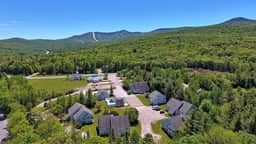 Cozy Studio at Killington Center: Close to it all with pool, bus and discounted ski rentals. 441 - Image 5
