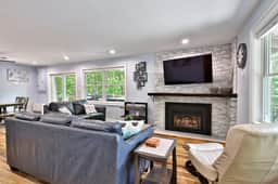 Fun In Fun Out Ski Home: 6 BR/4 BA. Hot Tubs. Saunas. Close to Killington. - Image 2