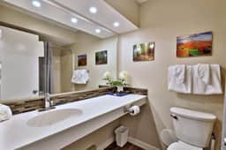 Charming Killington Studio w/ Pool. Bus Route. Ski Rental Deals! - Killington Center Suites 131 - Image 5