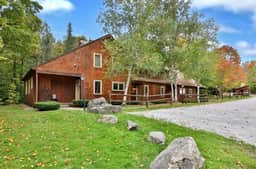 93 Glazebrook Rd, Unit E2: 2BR/1.5BA Condo. Wood fireplace. Close to Mountain! - Image 2
