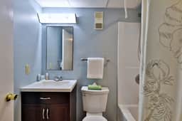 Alpine Oasis Studio at Mountain Green Resort Killington: Shuttle, Pool, Hot Tub, Gym, Deals! - Image 5