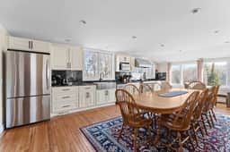 The Navillus House: Hot Tub, Ski On/Ski Off, A/C. Discounted Ski Rentals. - Image 4