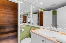 Trailside Village #4: Slopeside 3BR w/ Hot Tub and Sauna. Ski In/Out with Discounted Ski Rentals - Image 3