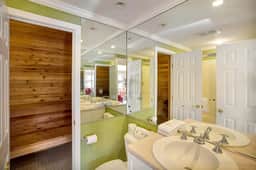 Trailside Village #3: Slopeside 1BR w/ Hot Tub and Sauna. Ski In/Out with Discounted Ski Rentals - Image 3