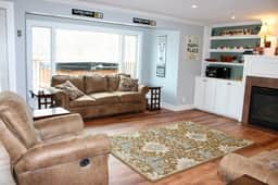 Trailside Village #3: Slopeside 1BR w/ Hot Tub and Sauna. Ski In/Out with Discounted Ski Rentals - Image 2