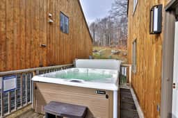 Trailside Six: Ski-On/Off Condo for 8 with Private Hot Tub & Sauna. Ski Deals Too. - Image 2