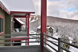 Lodges at Sunrise 3BR Luxury Ski On Ski Off Condo. Pool. Hot Tub. Gym. Discounted Ski Rentals. - Image 2