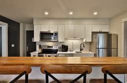 The Swirl Suite at Killington: Renovated 2RM/2BA Suite. Sleeps 6. Discounted Ski Rentals. - Image 2