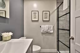 Swirl Suite Annex: Studio w/ Kitchenette and Workspace. Discounted Ski Rentals. - Image 4