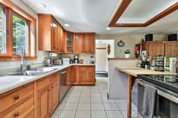 4BR Killington Home Perfect for Families, Pet-Friendly - Image 4