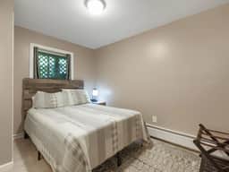Cozy 2BR Mountain Retreat Near Killington Resort - Pet Friendly w/ Fireplace - Image 5