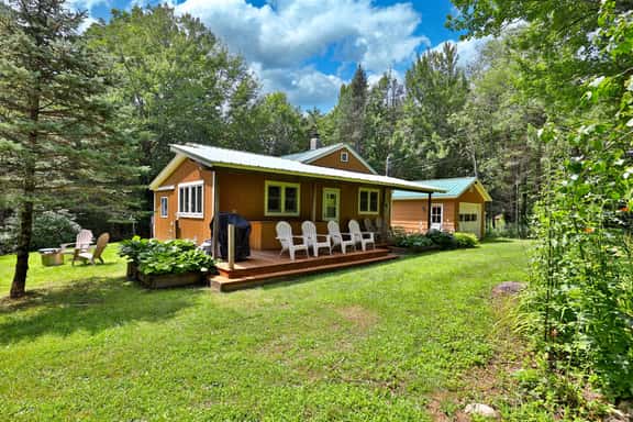 The Mendon Cottage: Charming Home Close to Killington, Pico and Rutland. - Image 1
