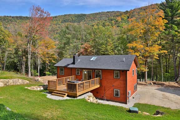 Experience the charm of Peak Hill Home,  Entire home in Killington/Pittsfield, Vermont - Image 1