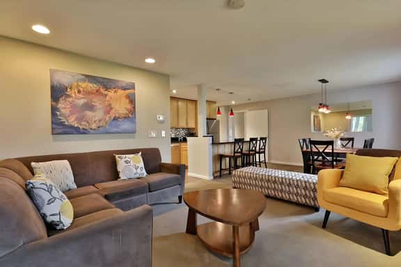 Spacious 2BR/3BA Killington Condo w/ EV Charger, Ski Discounts & Pool - Image 1