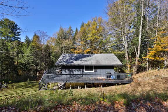 Roaring Bear Cabin: Secluded Killington Retreat with Hot Tub and Fire Pit - Image 1