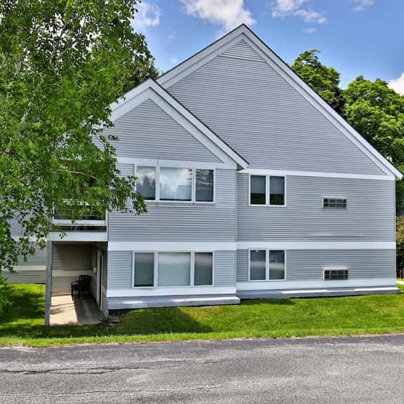 Charming Killington Studio w/ Pool. Bus Route. Ski Rental Deals! - Killington Center Suites 131 - Image 1