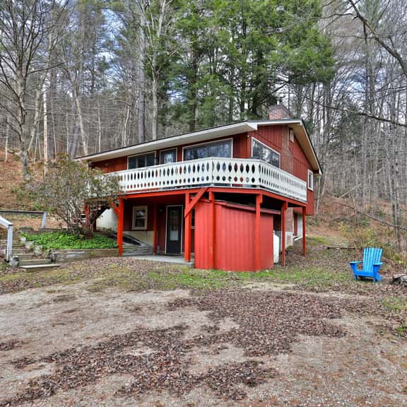 Cozy Vermont House Near Killington and Woodstock. Mountainside. Close to Slopes. - Image 1