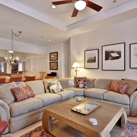 Lodges at Sunrise 3BR Luxury Ski On Ski Off Condo. Pool. Hot Tub. Gym. Discounted Ski Rentals. - Image 1