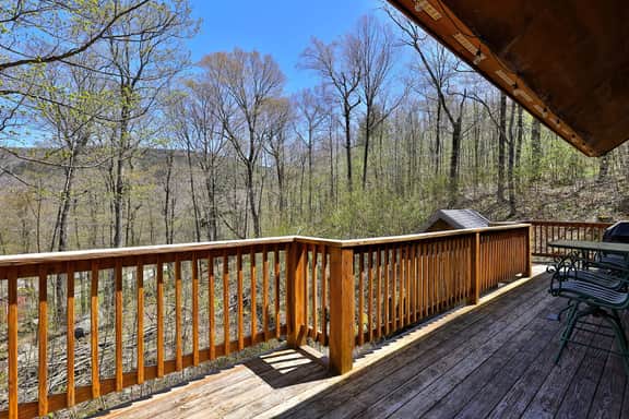 Wobbly Cabin: 2BR/1.5 Bath Charming Killington Retreat Close to Everything - Image 3