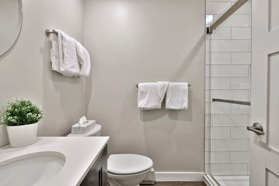 Charming Killington Center Studio Condo on the Bus Route. Discounted Ski Rentals. Pool. - Image 3