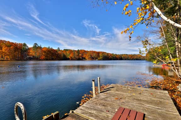 Lakeside Lodge at Fern Lake: 3BR/1BA Waterfront w/ Dock - Image 3