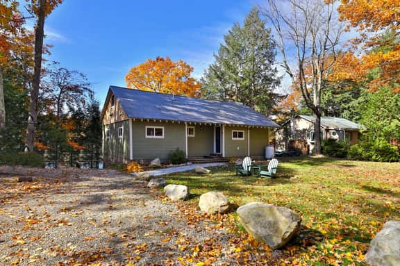Lakeside Lodge at Fern Lake - Image 4