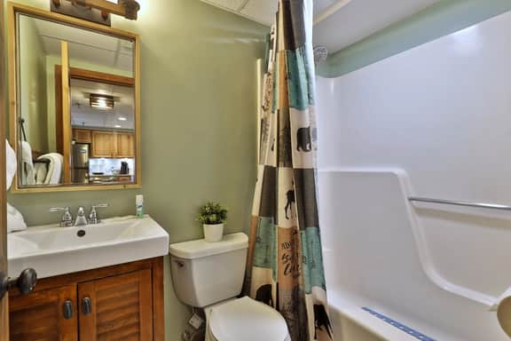 The Mountain Green Nook with Views, Shuttle Bus, Pools, Hot Tub and Ski Rental Deals - Image 5