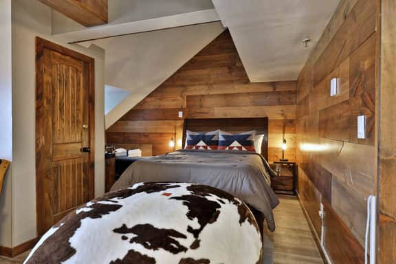 The Mountain Green Nook with Views, Shuttle Bus, Pools, Hot Tub and Ski Rental Deals - Image 4