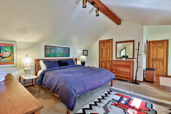 Lakewood Lodge: 4BR/2.5BA Killington Home | Private Hot Tub, Wood Fire, Kent Pond & EV Charging - Image 5