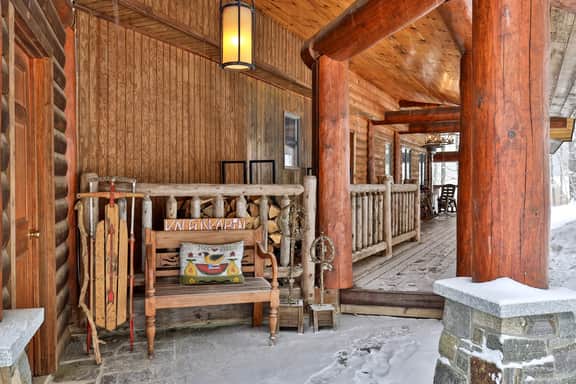 Great Eastern Slopeside Cabin - Image 5