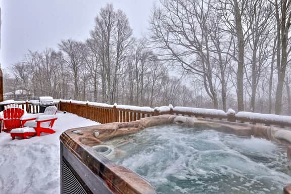 Ski-In/Ski-Out Log Cabin on Great Eastern Trail | Hot Tub, Sauna, Game Room - Image 3